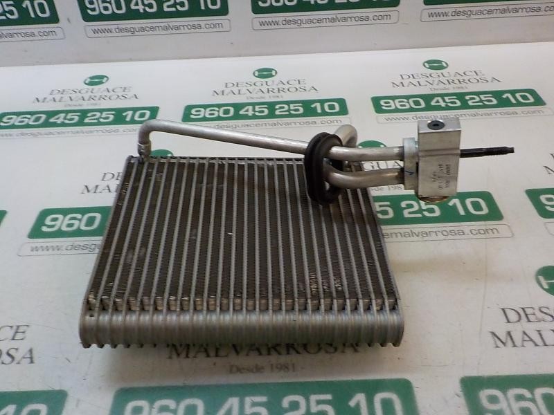 Recambio de evaporador aire acondicionado para ssangyong rodius 2.7 turbodiesel cat referencia OEM IAM   