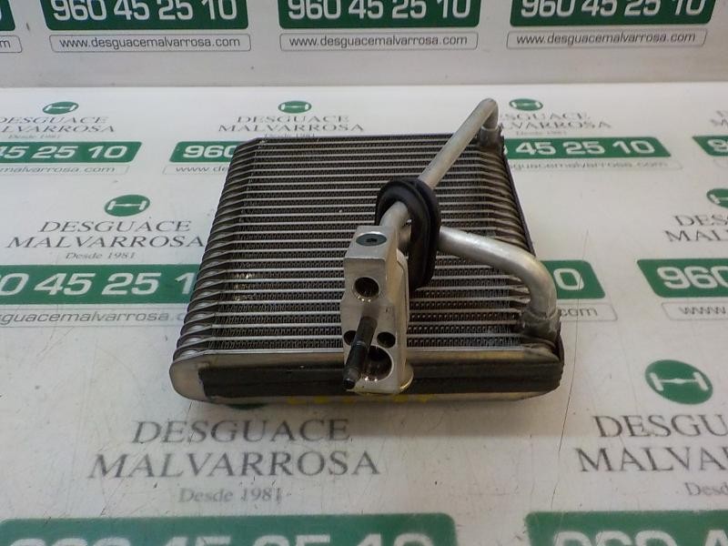 Recambio de evaporador aire acondicionado para ssangyong rodius 2.7 turbodiesel cat referencia OEM IAM   