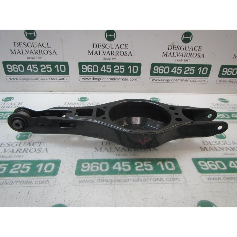 Recambio de brazo suspension inferior trasero derecho para toyota corolla hybrid referencia OEM IAM 4873002080  