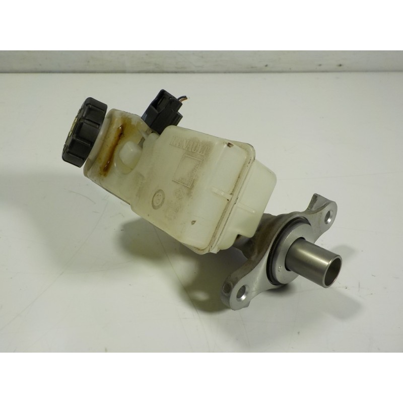 Recambio de bomba freno para renault captur 1.2 tce energy referencia OEM IAM 460119686R  