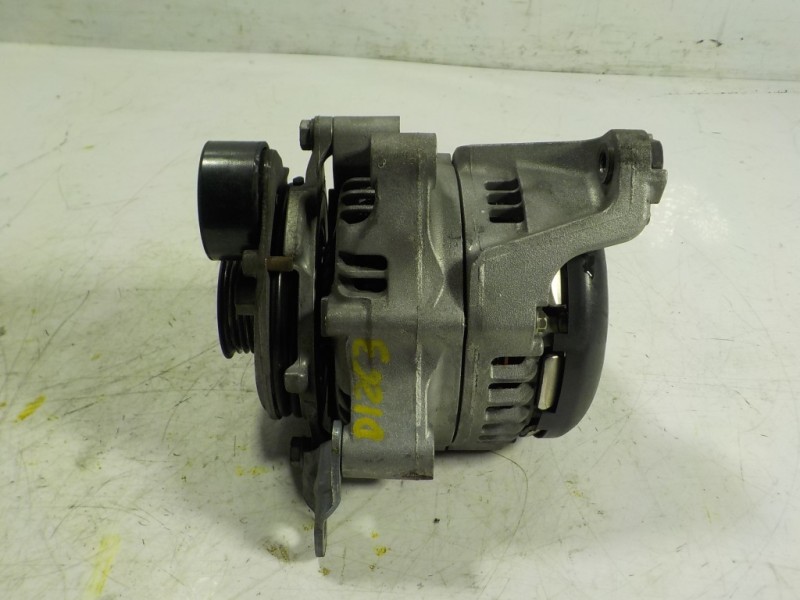 Recambio de alternador para bmw serie 3 lim. (f30) 1.5 12v referencia OEM IAM 12318645325 864532501 1042110590