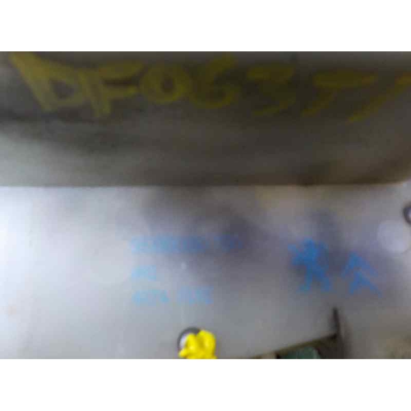 Recambio de cerradura puerta trasera izquierda para peugeot 208 1.6 blue-hdi fap referencia OEM IAM 9688080880 9688080780 