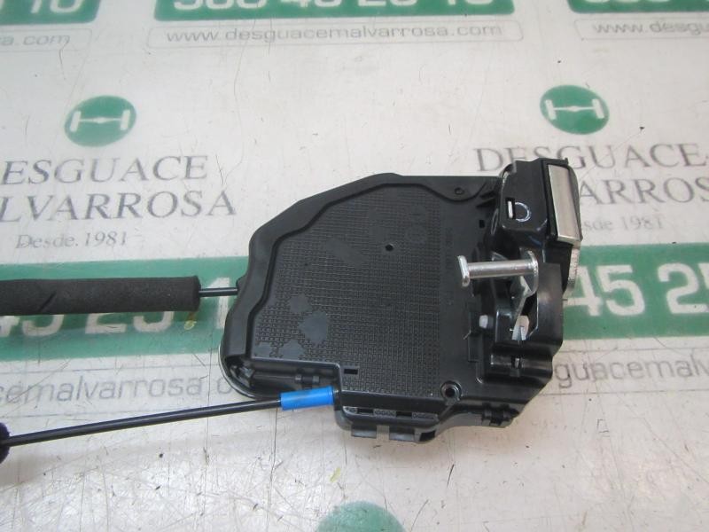Recambio de cerradura puerta trasera izquierda para toyota corolla hybrid referencia OEM IAM 6906002580  