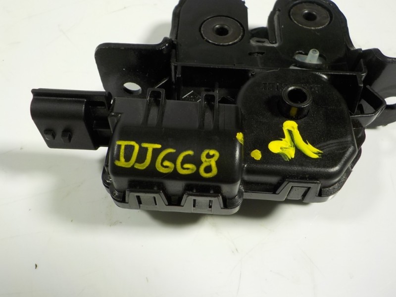 Recambio de cerradura maletero / porton para renault captur 1.2 tce energy referencia OEM IAM 905039428R 905039428R 