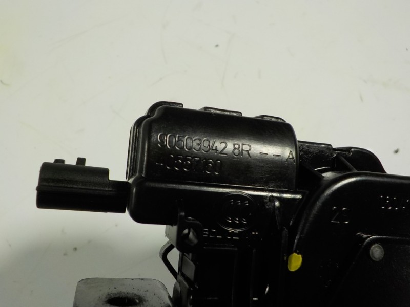 Recambio de cerradura maletero / porton para renault captur 1.2 tce energy referencia OEM IAM 905039428R 905039428R 