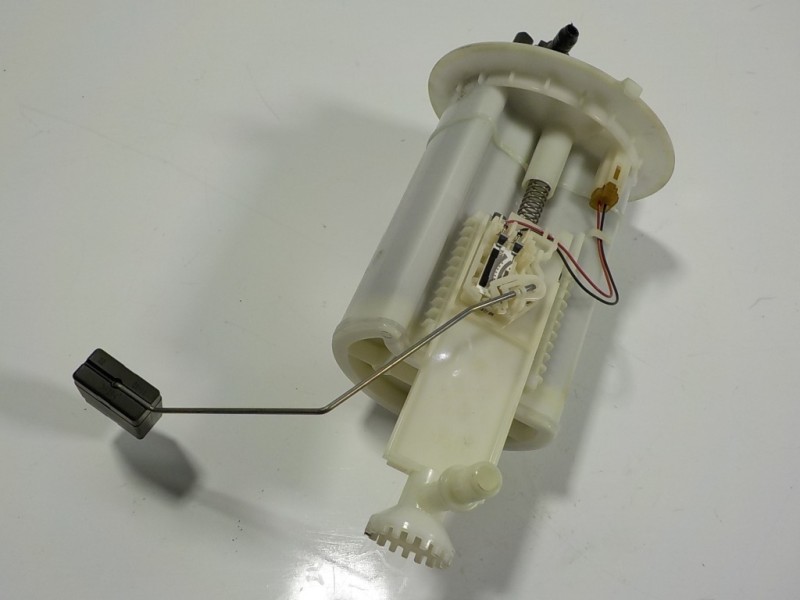 Recambio de aforador para lexus is 300h referencia OEM IAM 7702453080 77704302106AQ 2322036040