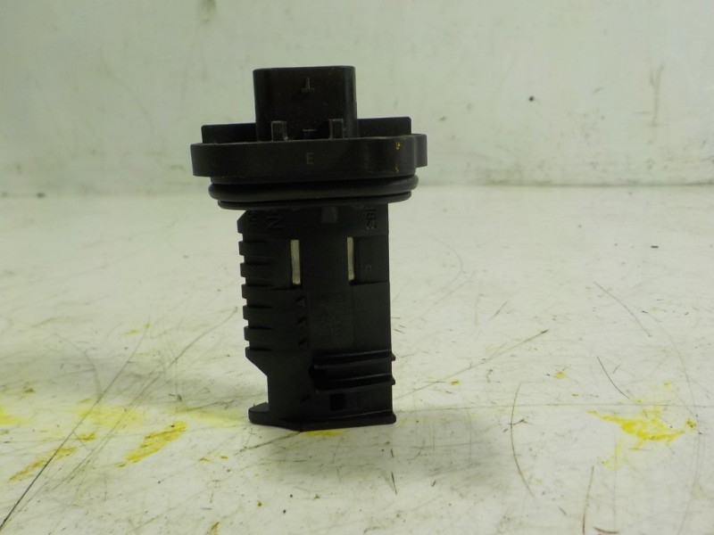 Recambio de caudalimetro para bmw serie 3 lim. (f30) 1.5 12v referencia OEM IAM  7602038 