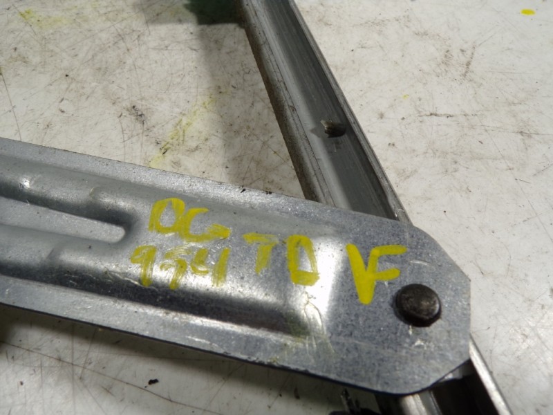 Recambio de elevalunas trasero derecho para nissan juke (f15) 1.5 turbodiesel cat referencia OEM IAM 827201KA0B 82731DV01C 