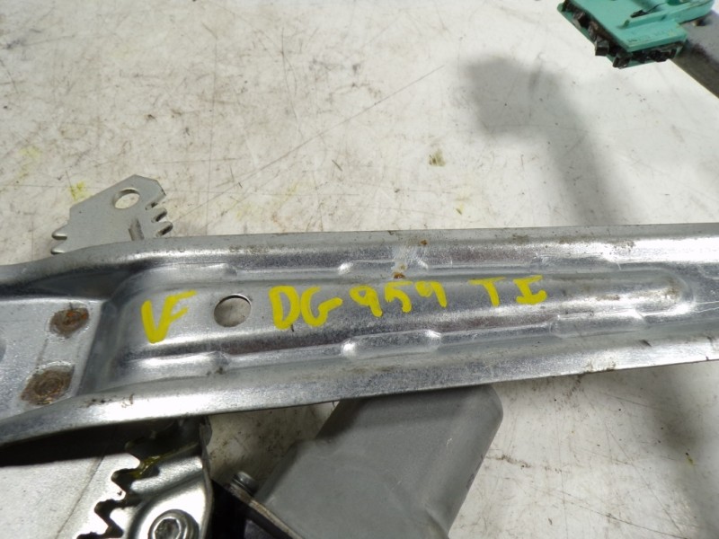 Recambio de elevalunas trasero izquierdo para nissan juke (f15) 1.5 turbodiesel cat referencia OEM IAM 827211KA0B 82730CV01C 