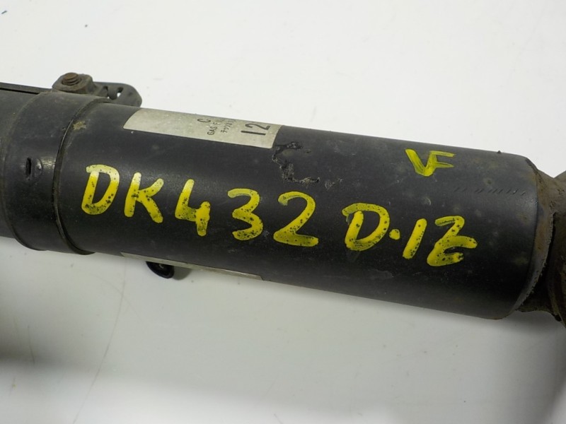 Recambio de amortiguador delantero izquierdo para lexus is 300h referencia OEM IAM 4852059805 4852053281 