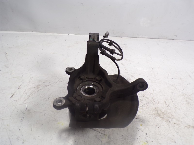 Recambio de mangueta delantera derecha para renault koleos 2.0 dci diesel fap referencia OEM IAM 40014JY00A  