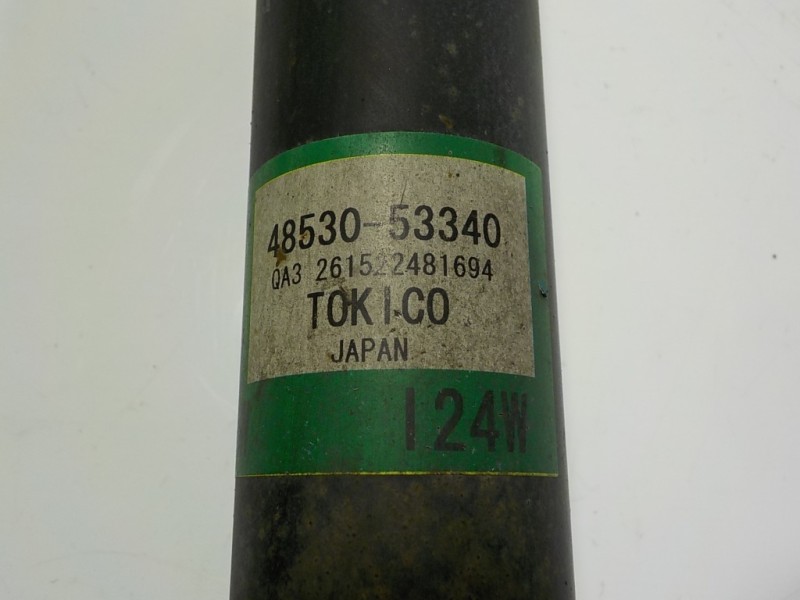 Recambio de amortiguador trasero derecho para lexus is 300h referencia OEM IAM 4853080669 4853053340 