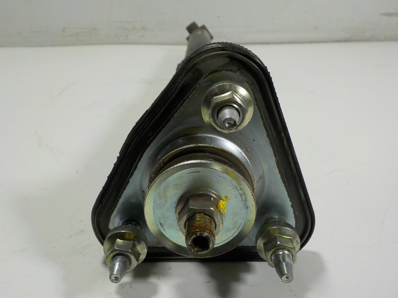 Recambio de amortiguador trasero izquierdo para lexus is 300h referencia OEM IAM 4853080669 4853053340 