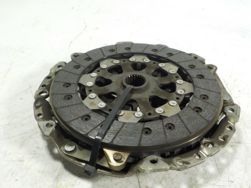 Recambio de kit embrague para bmw serie 3 lim. (f30) 1.5 12v referencia OEM IAM 21207625147  