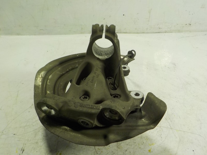 Recambio de mangueta delantera derecha para bmw serie 3 lim. (f30) 1.5 12v referencia OEM IAM 31216792288  