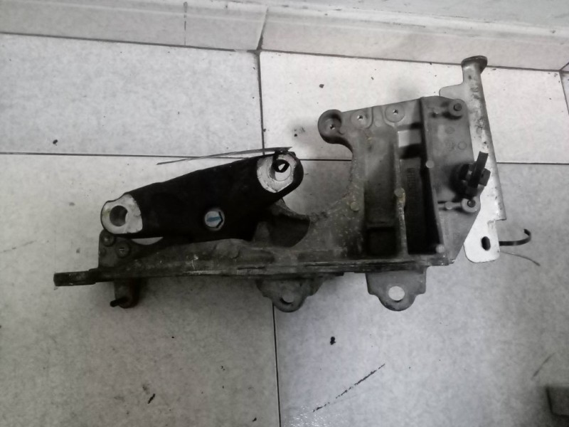 Recambio de soporte cambio para renault koleos 2.0 dci diesel fap referencia OEM IAM 11220JY01A  