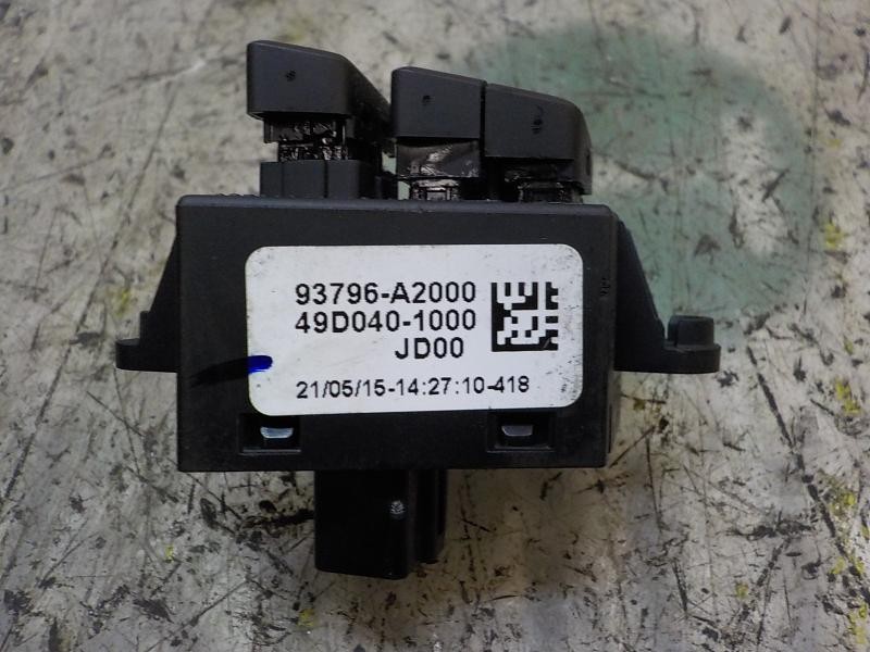 Recambio de modulo electronico para kia pro_cee´d ( ) 1.4 cat referencia OEM IAM 93796A2000WK 49D0401200 49D0401200