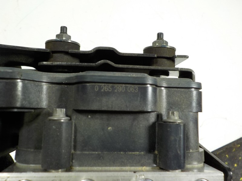 Recambio de abs para nissan qashqai (j11) acenta 4x4 referencia OEM IAM 47660HW61A 47660HW60A 0265290063