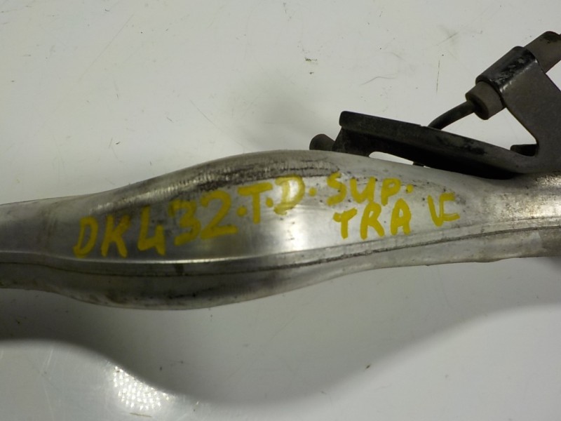 Recambio de brazo suspension superior trasero derecho para lexus is 300h referencia OEM IAM 4874030140  