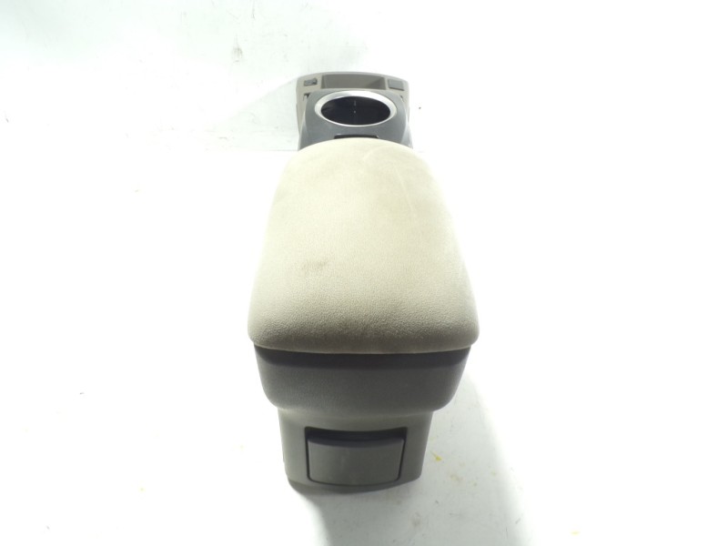 Recambio de apoyabrazos central para nissan leaf acenta referencia OEM IAM   