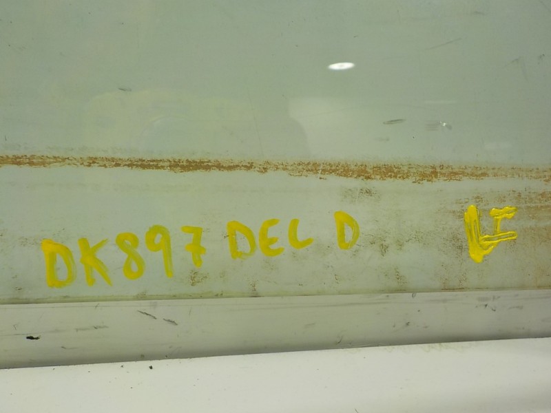 Recambio de cristal puerta delantero derecho para citroën c4 aircross 1.8 hdi fap referencia OEM IAM 1607714780  