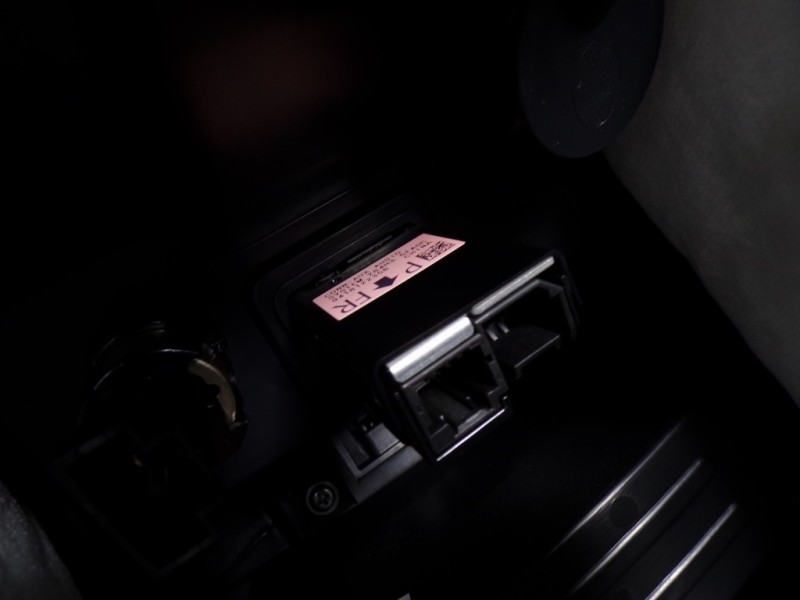 Recambio de apoyabrazos central para nissan qashqai (j11) acenta 4x4 referencia OEM IAM 96910HP00A 941812235B 