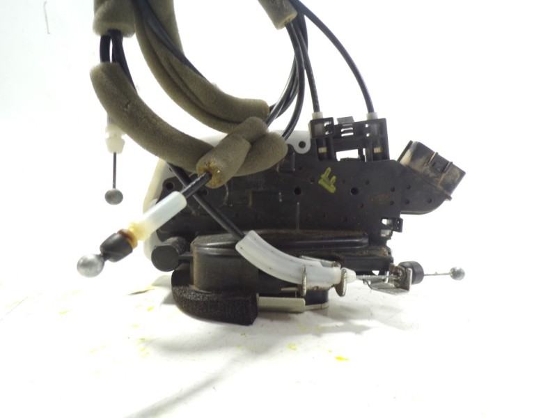 Recambio de cerradura puerta delantera derecha para nissan leaf acenta referencia OEM IAM   