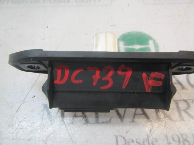 Recambio de maneta porton para toyota corolla hybrid referencia OEM IAM 8480412050  