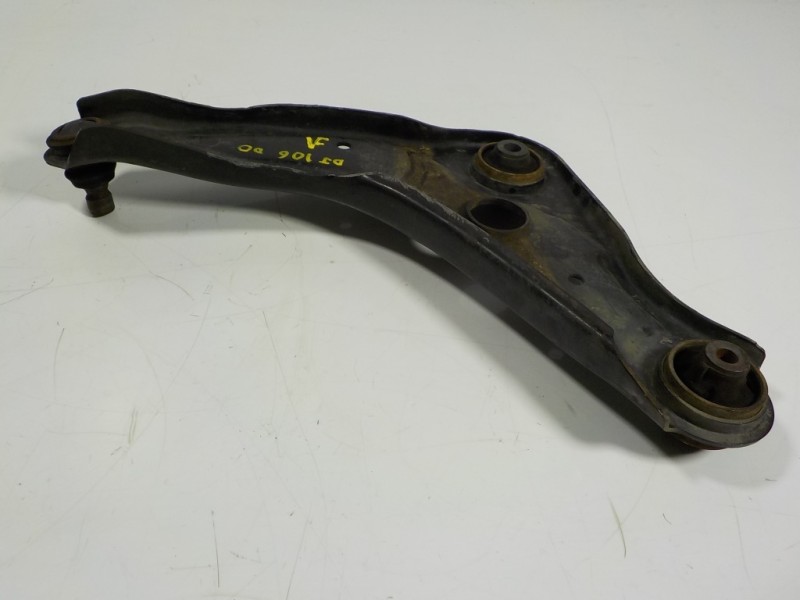 Recambio de brazo suspension inferior delantero derecho para nissan qashqai (j11) acenta 4x4 referencia OEM IAM 545004EA0B 54EA0