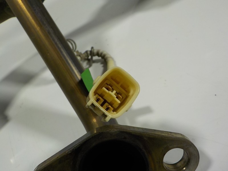 Recambio de catalizador para lexus is 300h referencia OEM IAM 2505136190 36190 