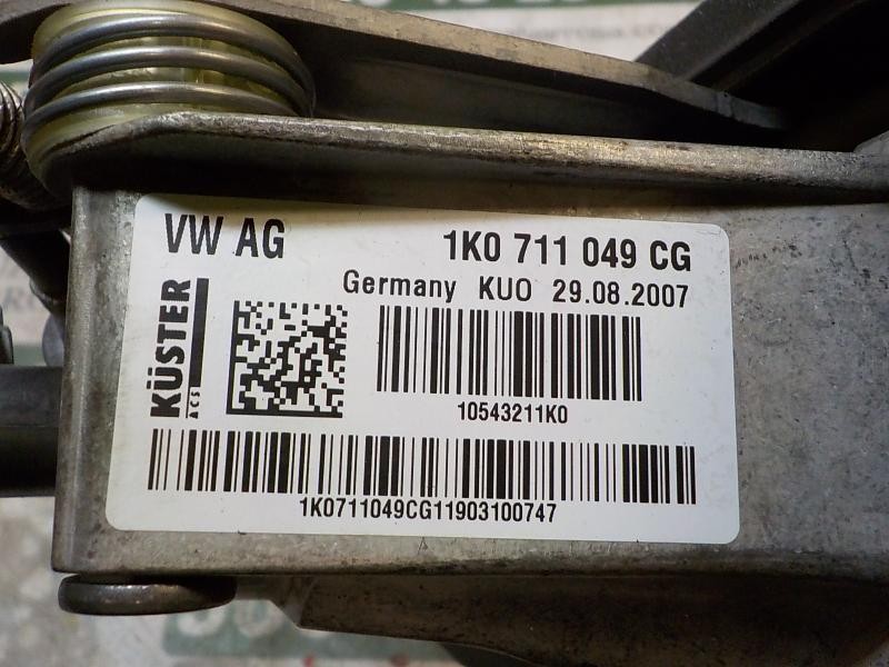 Recambio de palanca cambio para audi a3 sportback (8p) 1.6 tdi attraction referencia OEM IAM 1K0711050A  