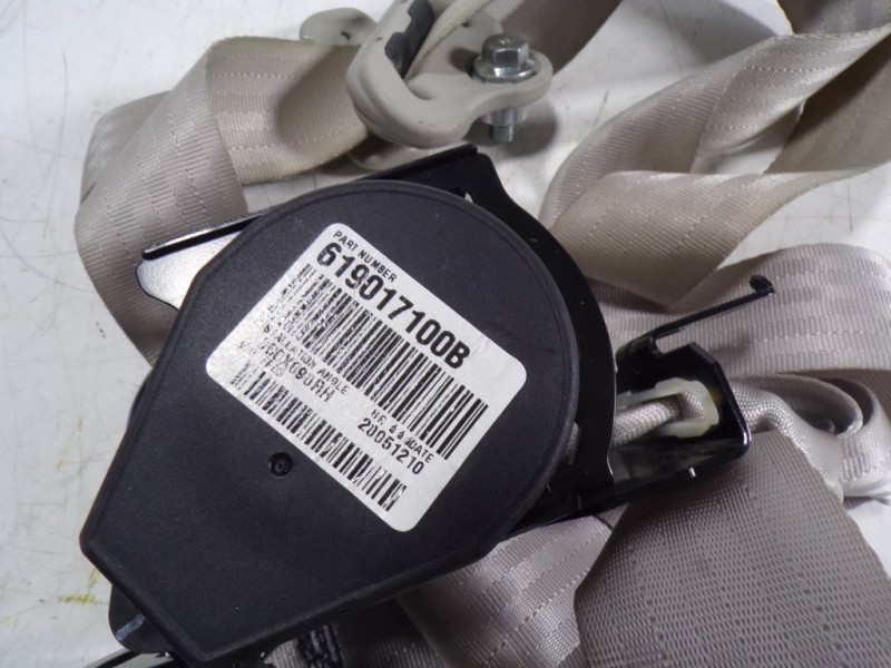 Recambio de cinturon seguridad delantero derecho para nissan leaf acenta referencia OEM IAM  619017100B 