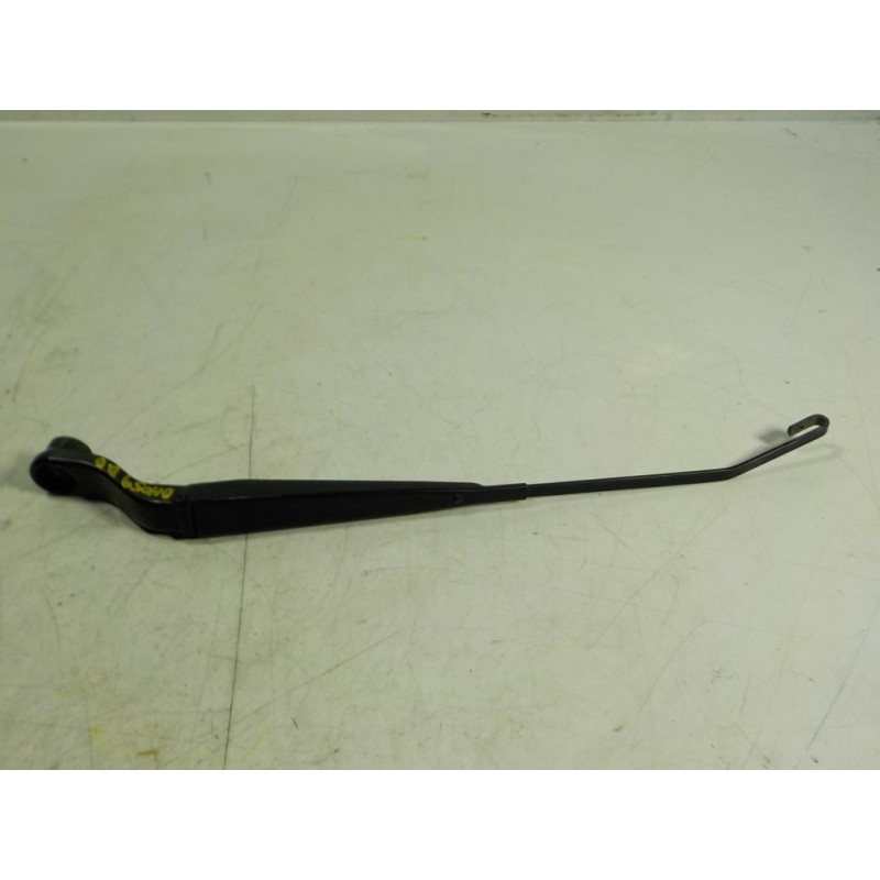 Recambio de brazo limpia delantero derecho para dodge caliber 2.0 16v crd cat referencia OEM IAM 5183260AA  