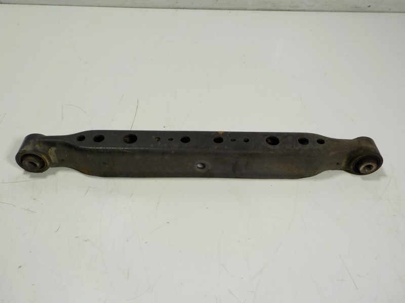 Recambio de brazo suspension inferior trasero derecho para nissan qashqai (j11) acenta 4x4 referencia OEM IAM 55110JD000  