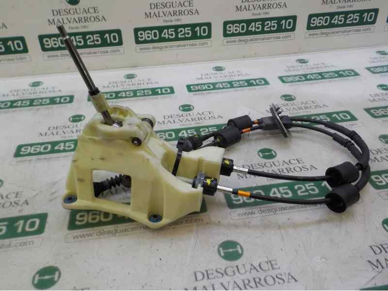 Recambio de palanca cambio para hyundai i40 cw 1.7 crdi cat referencia OEM IAM 437003Z250RY  