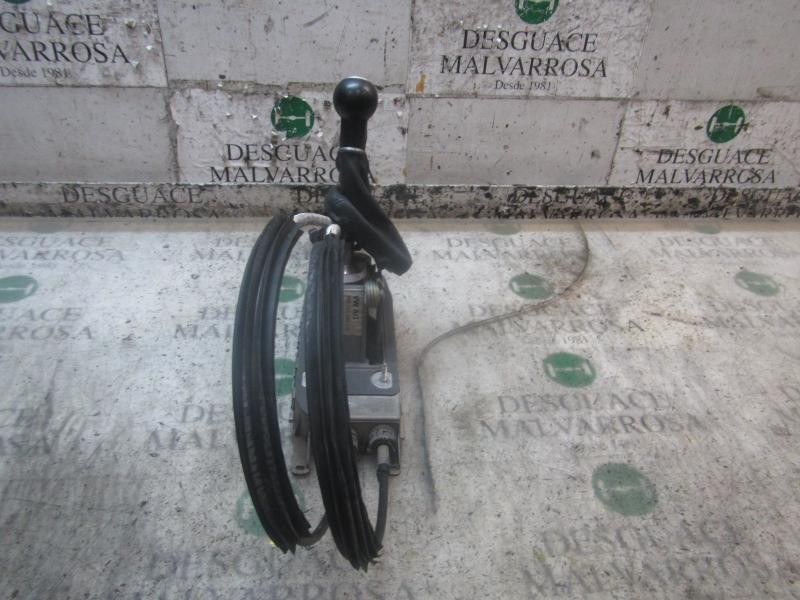 Recambio de palanca cambio para seat leon (1p1) comfort limited referencia OEM IAM 1K0711061B  
