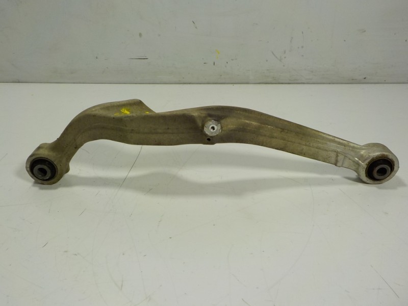 Recambio de brazo suspension superior trasero izquierdo para nissan qashqai (j11) acenta 4x4 referencia OEM IAM 55121JD04A  