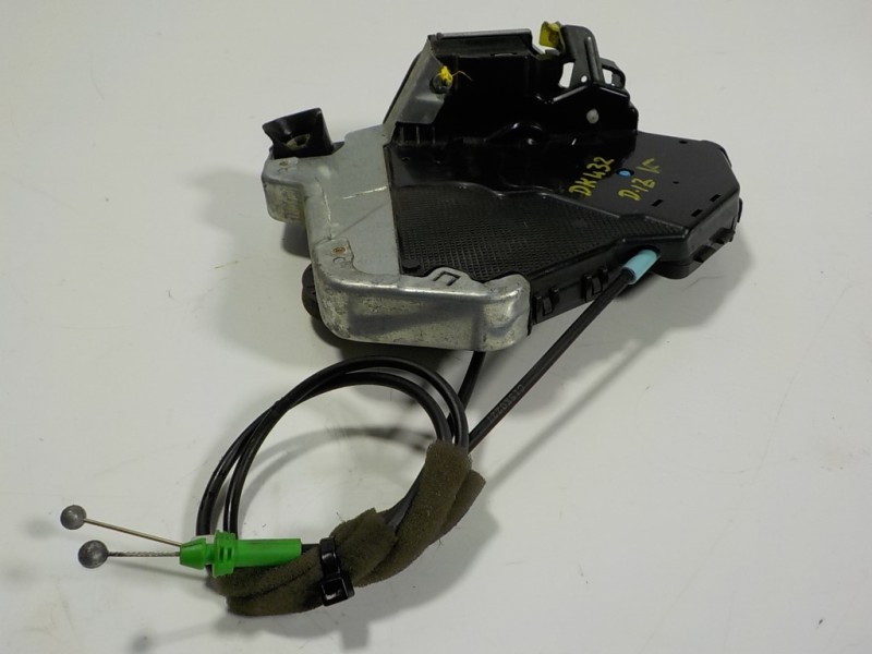 Recambio de cerradura puerta delantera izquierda para lexus is 300h referencia OEM IAM 6904053100 6A2602 