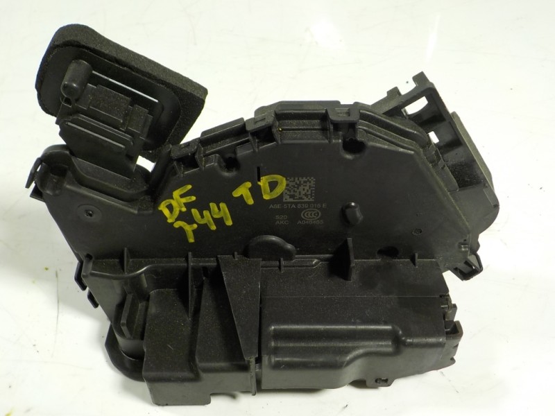 Recambio de cerradura puerta trasera derecha para seat ibiza (kj1) fr referencia OEM IAM 5TA839016E 5TA839016E 