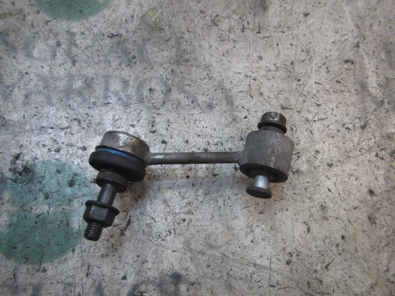 Recambio de tirante trasero derecho para seat leon (1p1) comfort limited referencia OEM IAM 1K0505465K  