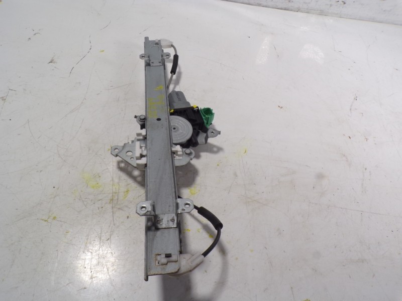 Recambio de elevalunas delantero izquierdo para nissan leaf acenta referencia OEM IAM   
