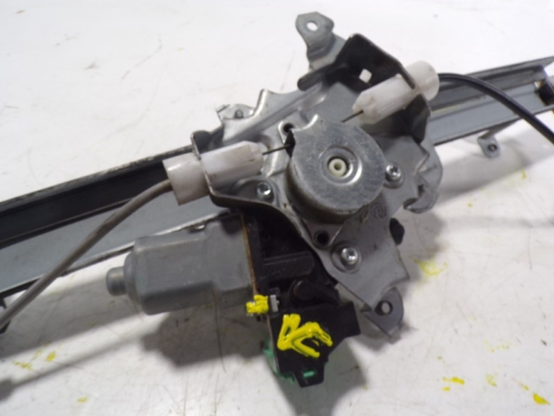 Recambio de elevalunas delantero izquierdo para nissan leaf acenta referencia OEM IAM   