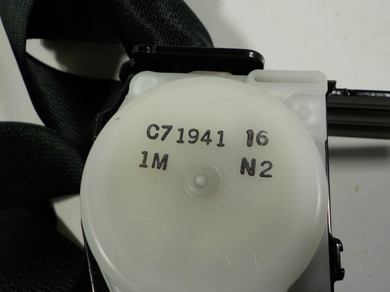 Recambio de cinturon seguridad trasero izquierdo para lexus is 300h referencia OEM IAM 7336053201C0 C71941 