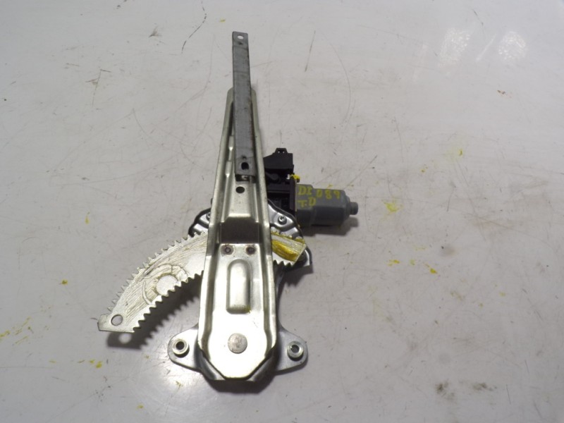 Recambio de elevalunas trasero derecho para nissan leaf acenta referencia OEM IAM   