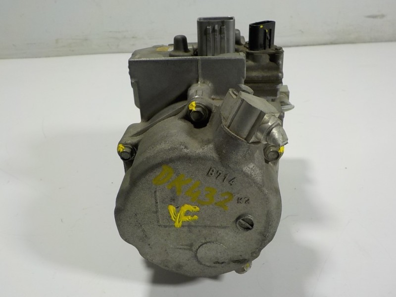 Recambio de compresor aire acondicionado para lexus is 300h referencia OEM IAM 8837033020 0422000464 
