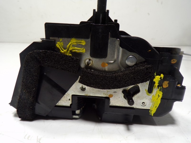 Recambio de cerradura puerta trasera izquierda para nissan qashqai (j11) acenta 4x4 referencia OEM IAM 825014EA2A  