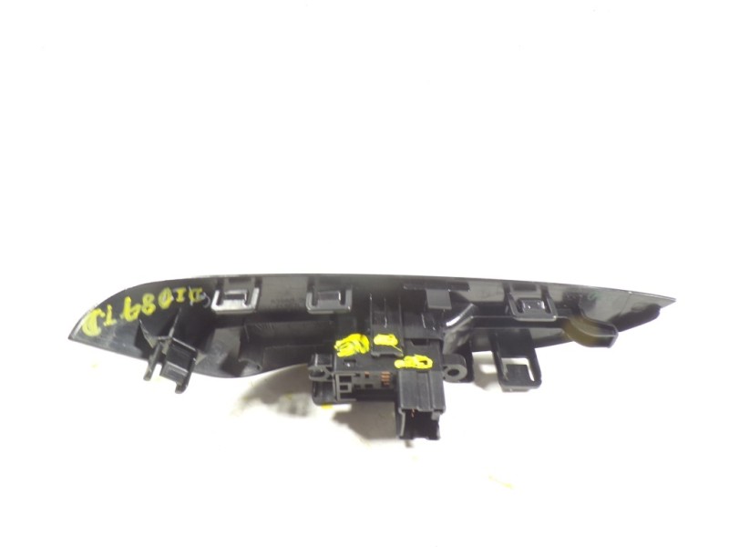 Recambio de mando elevalunas trasero derecho para nissan leaf acenta referencia OEM IAM  829603NA0A 