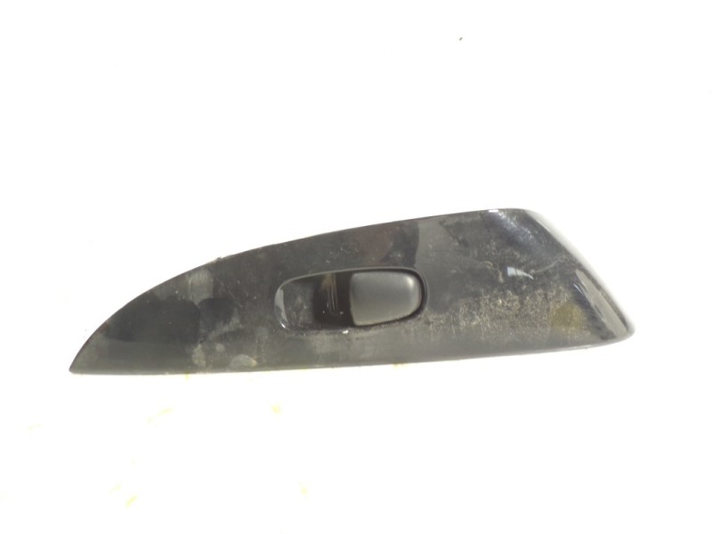 Recambio de mando elevalunas trasero izquierdo para nissan leaf acenta referencia OEM IAM  829613NA0A 