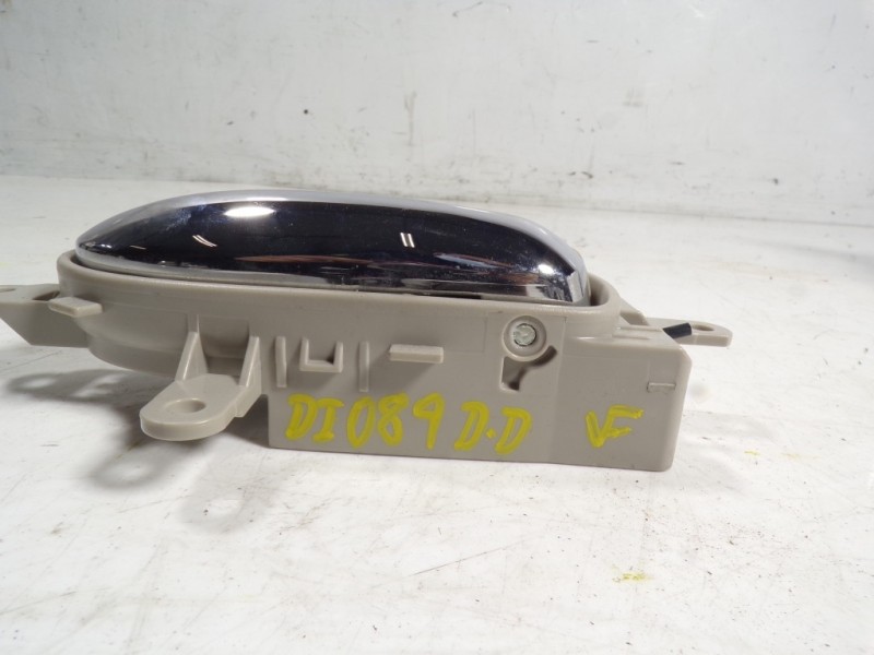 Recambio de maneta interior delantera derecha para nissan leaf acenta referencia OEM IAM   