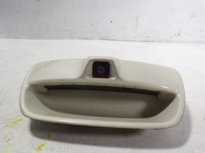 Recambio de maneta porton para nissan leaf acenta referencia OEM IAM   